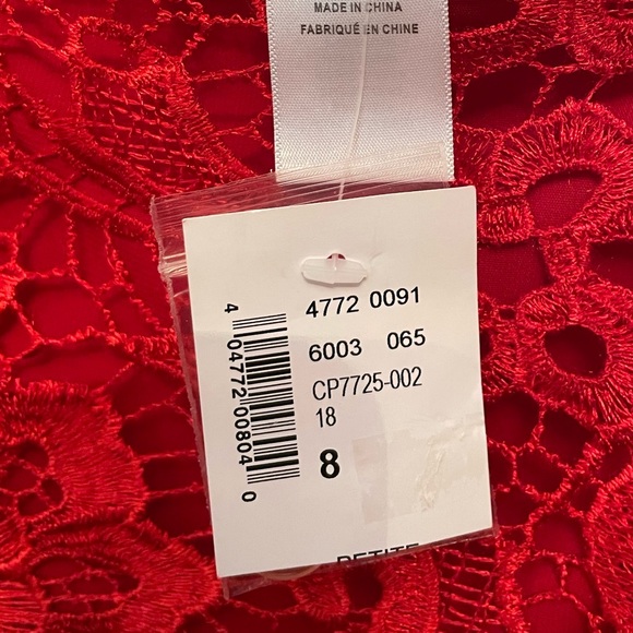 Cleo lace skirt in Red, size 8 😍 - Picture 7 of 7